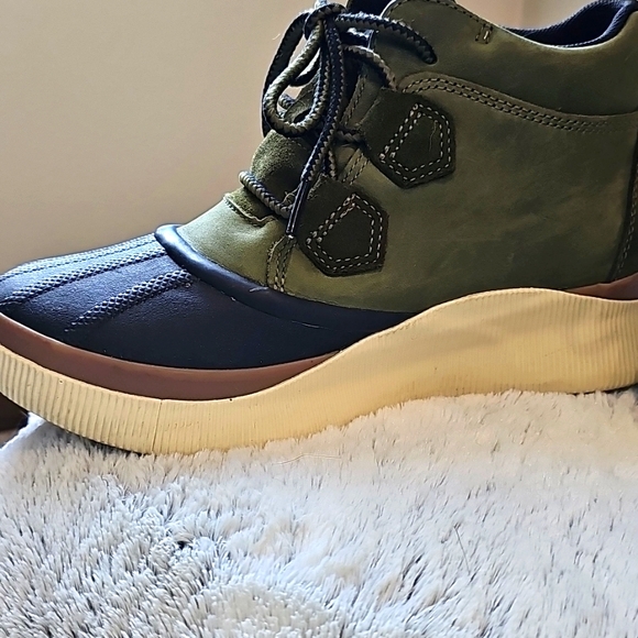 Sorel Out N About Booties - Picture 7 of 9